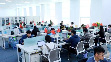 金融幫扶 企業發展的“助推劑”與信息技術咨詢服務的協同效應